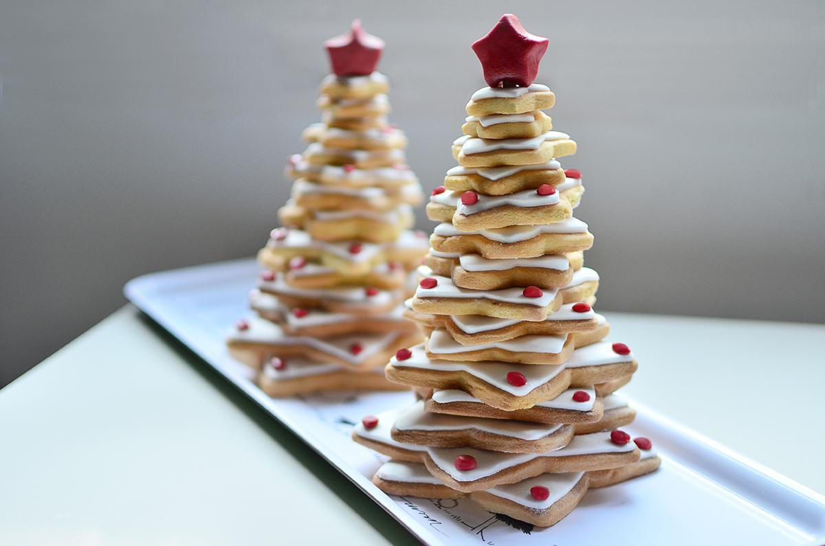 arbol hecho con galletas estrella navidad