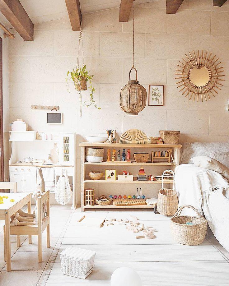 montessori bedroom - habitacion infantil - dormitorio montessori - organizado - organized - beautiful light