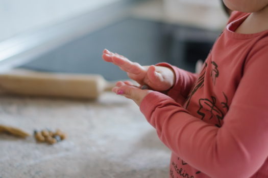 Actividades Sensoriales para Niños - Modelar con arcilla, plastilina o pasta de sal