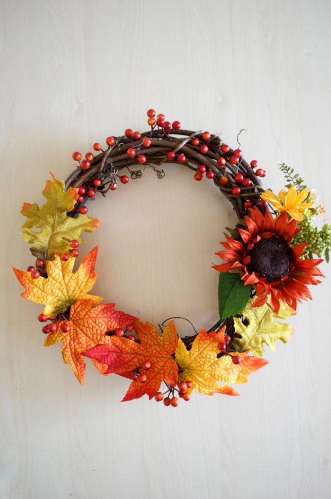 corona fieltro otoño decoracion - fall felt wreath decoration 