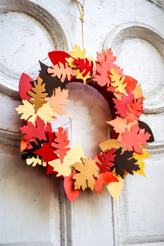 corona fieltro otoño decoracion - fall felt wreath decoration