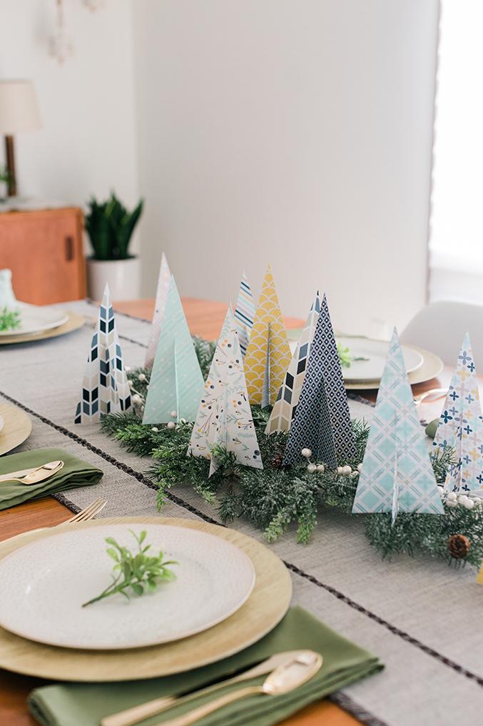 Manualidades para Navidad para hacer con niños en casa - Christmas Crafts with Kids to make at home - Arbol de papel