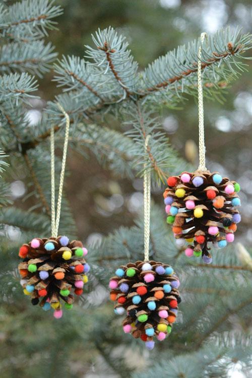 Manualidades para Navidad para hacer con niños en casa - Christmas Crafts with Kids to make at home - Manualidad con piñas