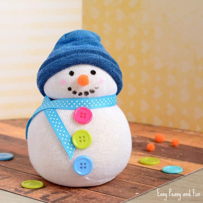 Manualidades para Navidad para hacer con niños en casa - Christmas Crafts with Kids to make at home - Muñeco de nieve con calcetin